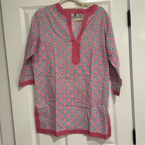 Size medium, perfect condition beach cover-up